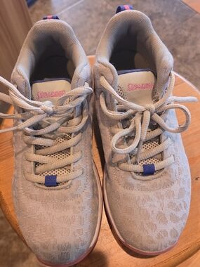 Spalding Light Gray and Pink Kids' Athletic Sneakers with Blue Trim